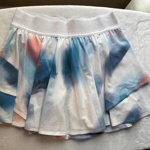 Lululemon Skirt size 6 - Blue/White